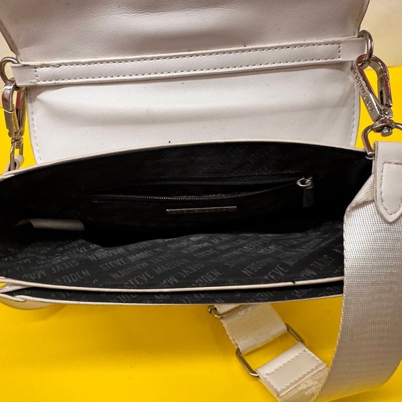 Steve Madden BVALOR Cream Lace Up Mesh Crossbody Bag Logo Strap Athleisure - Picture 7 of 13